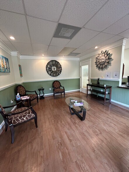 More Photos Of 712 16th St N, Saint Petersburg Medical For Lease