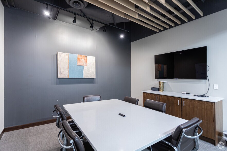 More Photos Of 2901 W Bluegrass Blvd, Lehi Office For Lease