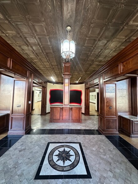 More Photos Of 309 N Main St, Kingfisher Freestanding For Lease