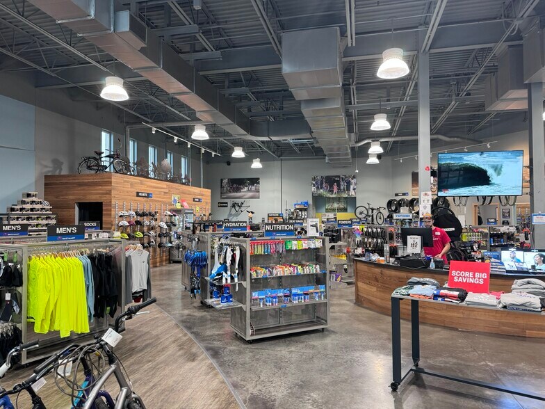 More Photos Of 9040 Falcon View Dr, McKinney Storefront For Sale