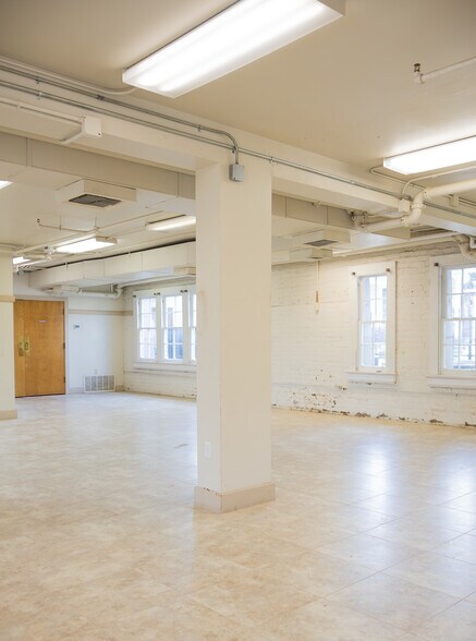 More Photos Of 519 Huey P Long Ave, Gretna Office For Sale