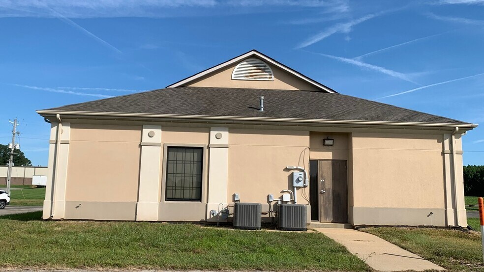 More Photos Of 1203 Industrial Park Rd, South Fulton Medical For Lease