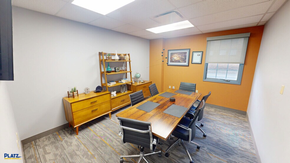 More Photos Of 320 E Market St, Warren Medical For Lease