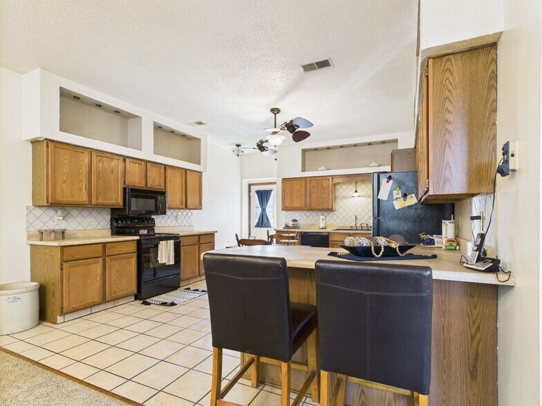 More Photos Of 619 Blondeau St, Keokuk Office For Sale
