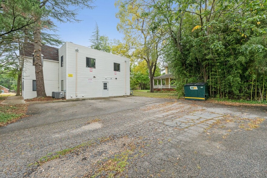 More Photos Of 7310 Columbia Ave, College Park Apartments For Sale