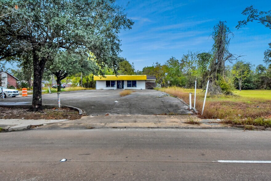 More Photos Of 8101 Tidwell Rd, Houston Freestanding For Sale