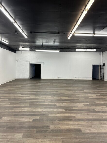 More Photos Of 5901 S Vermont Ave, Los Angeles Storefront For Lease