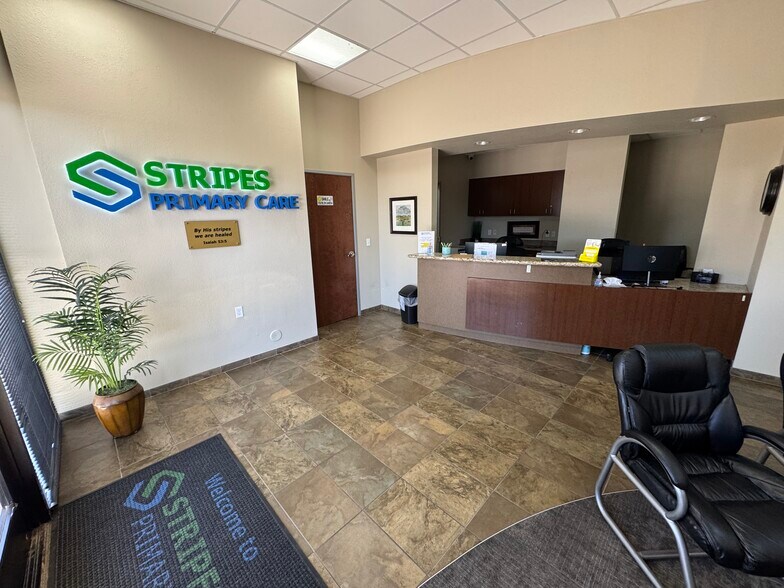 More Photos Of 2919 S Ellsworth Rd, Mesa Medical For Lease