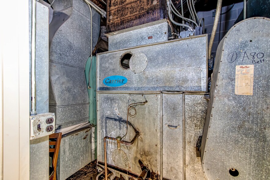 More Photos Of 15 7th St, Augusta Restaurant For Sale