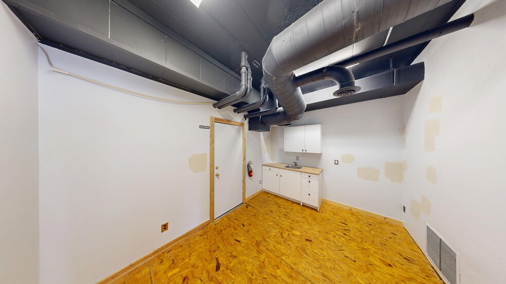 More Photos Of 530 W Berry St, Fort Wayne Apartments For Lease