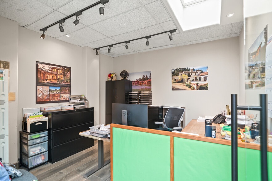 More Photos Of 401 1st St, Los Altos Medical For Sale