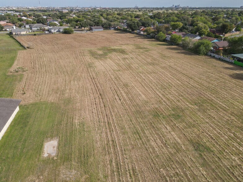 More Photos Of 5040 Rockford Dr, Corpus Christi Land For Sale