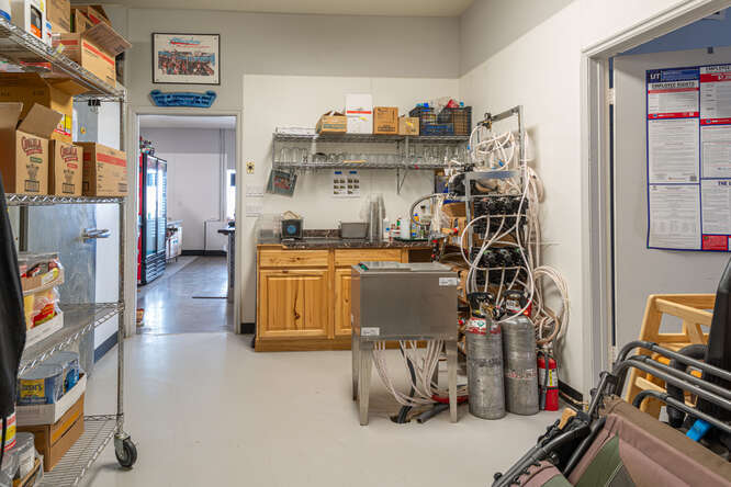 More Photos Of 20N UT-95, Hanksville Restaurant For Sale