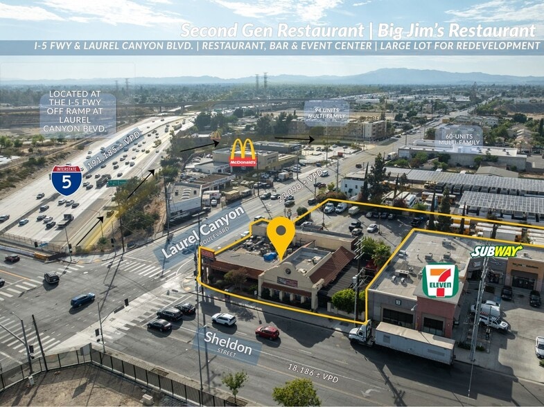 Primary Photo Of 8950 Laurel Canyon Blvd, Sun Valley Restaurant For Lease