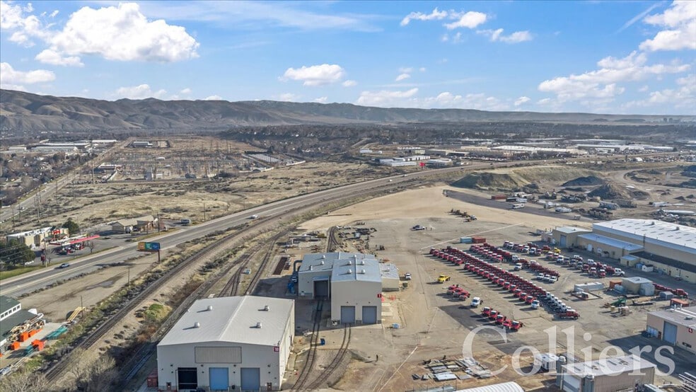 More Photos Of 4600 S Apple St, Boise Manufacturing For Lease