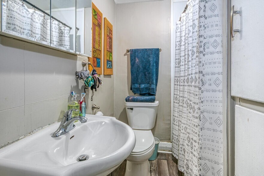 More Photos Of 375-377 Laforest Av, Sudbury Apartments For Sale