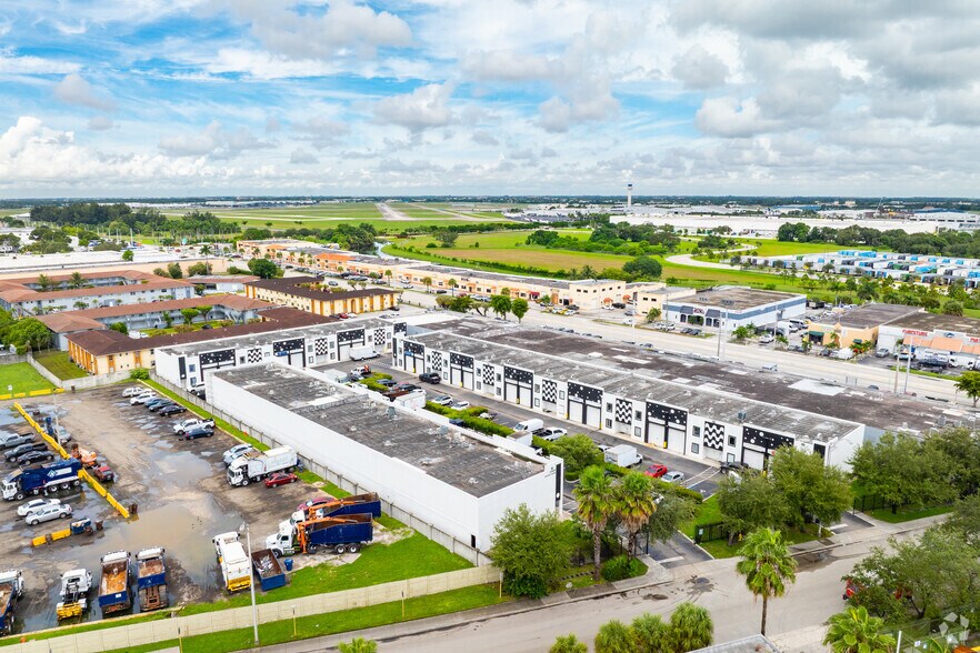 More Photos Of 13420-13432 NW 38th Ct, Opa-locka Warehouse For Lease