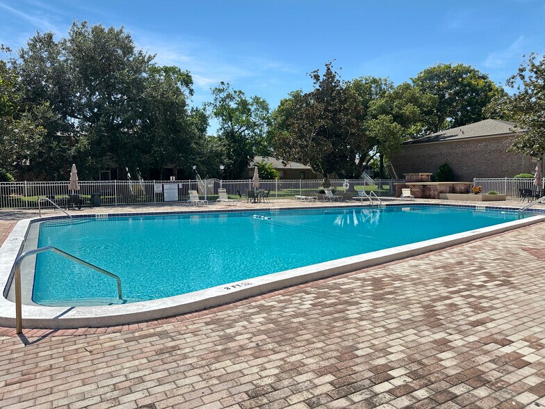 More Photos Of 508 Banyon Tree Cir, Maitland Multifamily For Sale