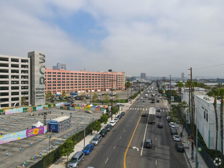 More Photos Of 777 S Alameda St, Los Angeles Unknown For Lease