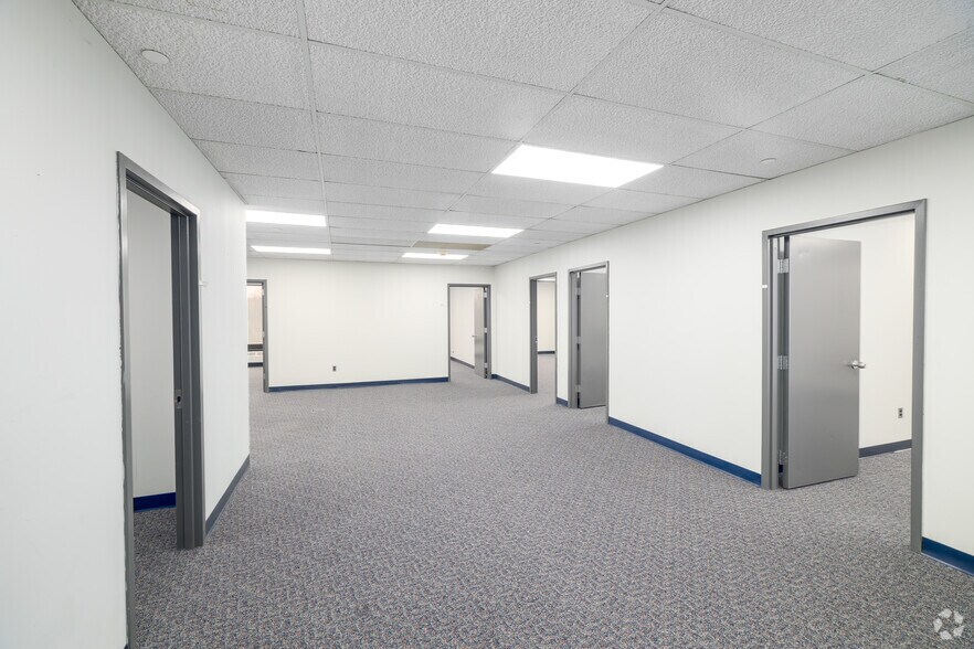 More Photos Of 53 Frontage Rd, Hampton Office For Sale