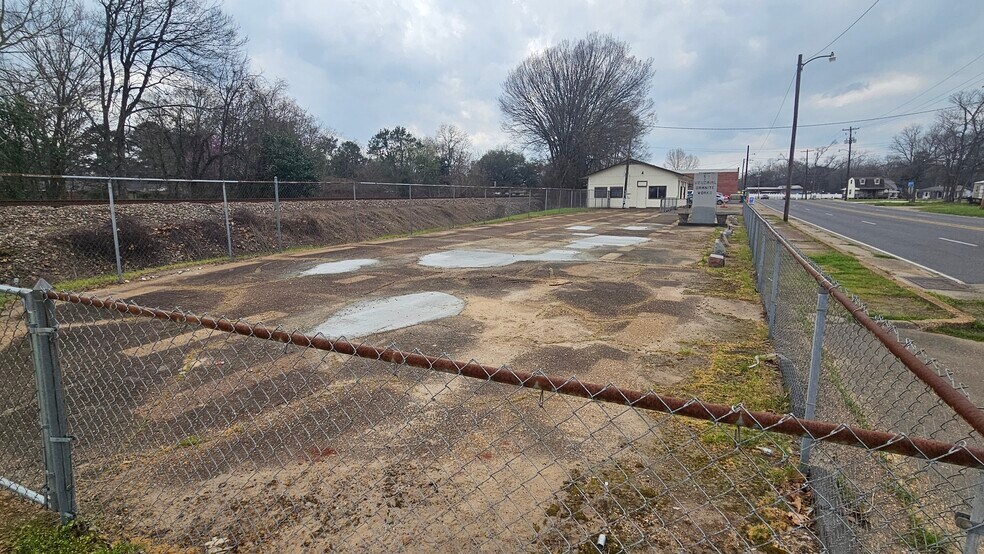 More Photos Of 2630 Desiard St, Monroe Storefront Retail Office For Sale