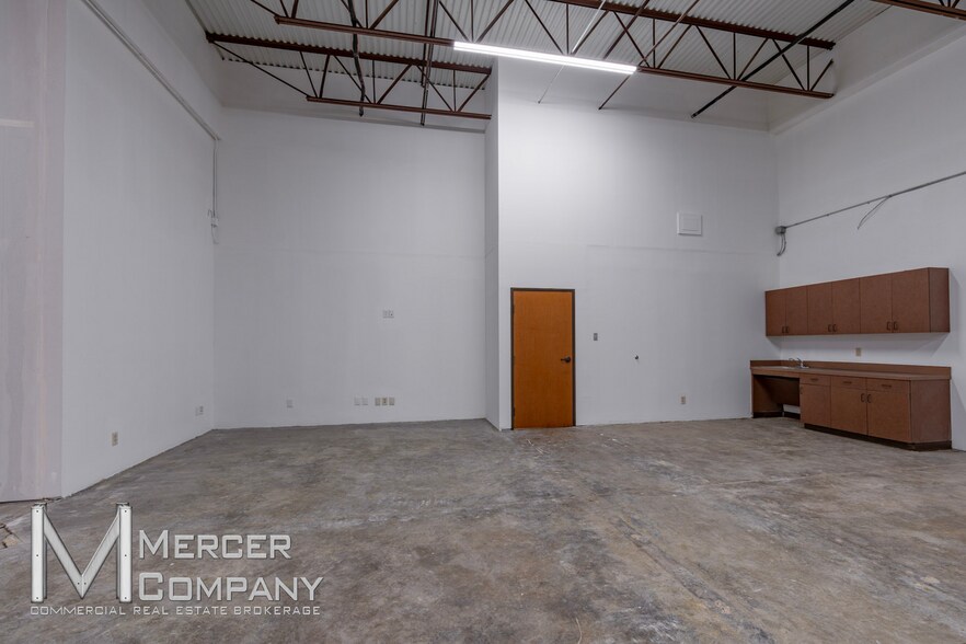 More Photos Of 7415 Whitehall St, Richland Hills Light Distribution For Lease