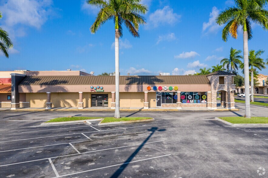 More Photos Of 925-939 14th Ln, Vero Beach Freestanding For Lease