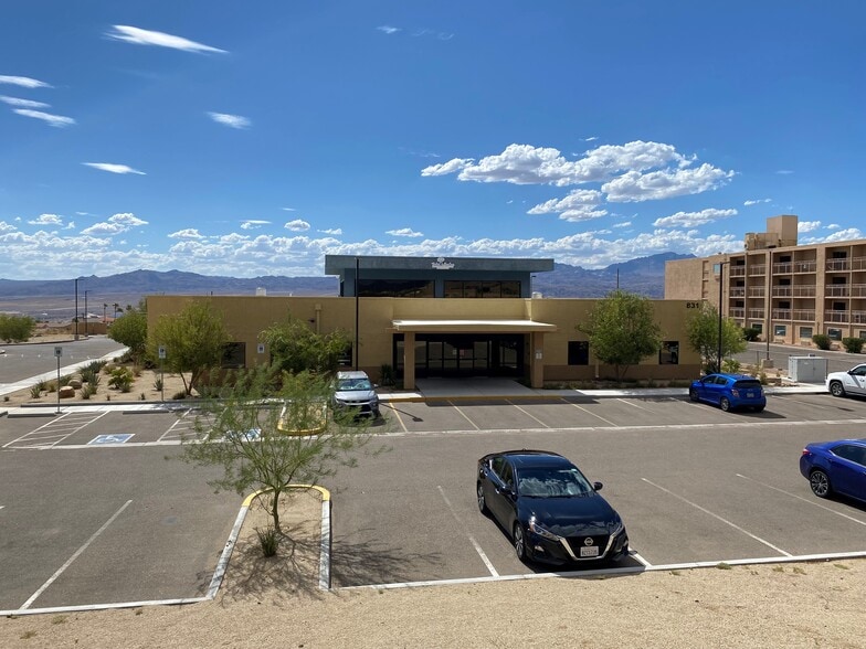 Primary Photo Of 831 Landon Dr, Bullhead City Hospital For Lease
