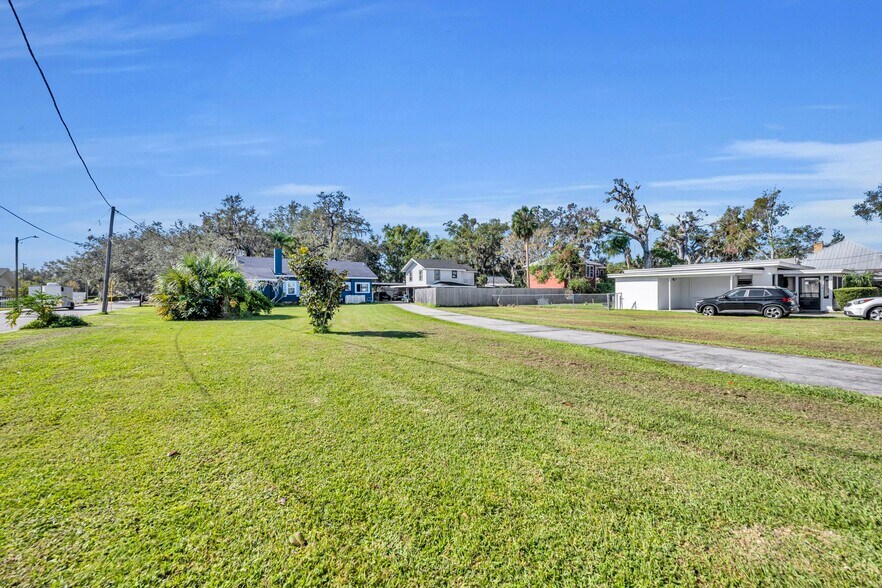 More Photos Of 214 S Woodland St, Winter Garden Land For Sale