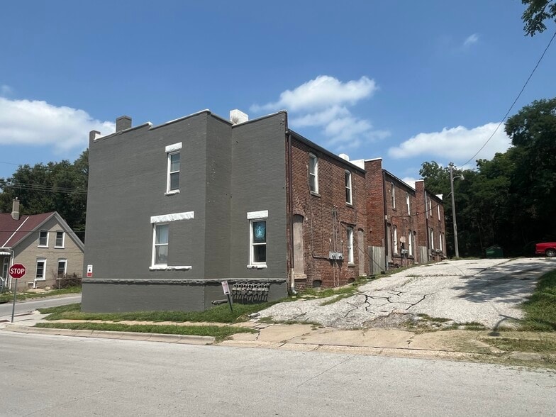 More Photos Of 1001 N 29th St, Omaha Apartments For Sale