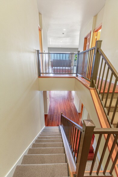 More Photos Of 829 2nd St, Mukilteo Office Residential For Sale