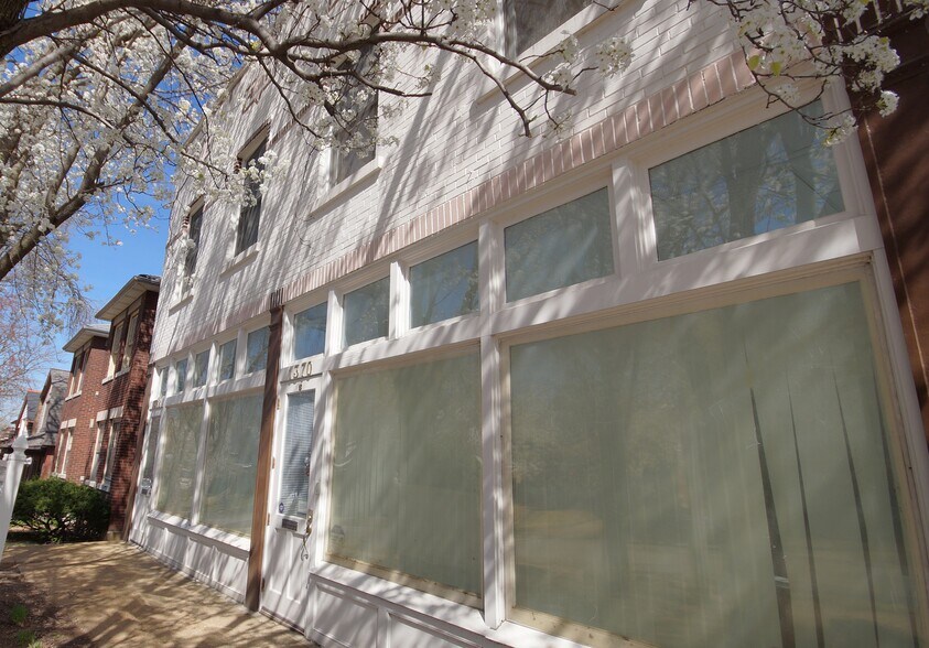 More Photos Of 1368 McCausland Ave, Saint Louis Office For Sale