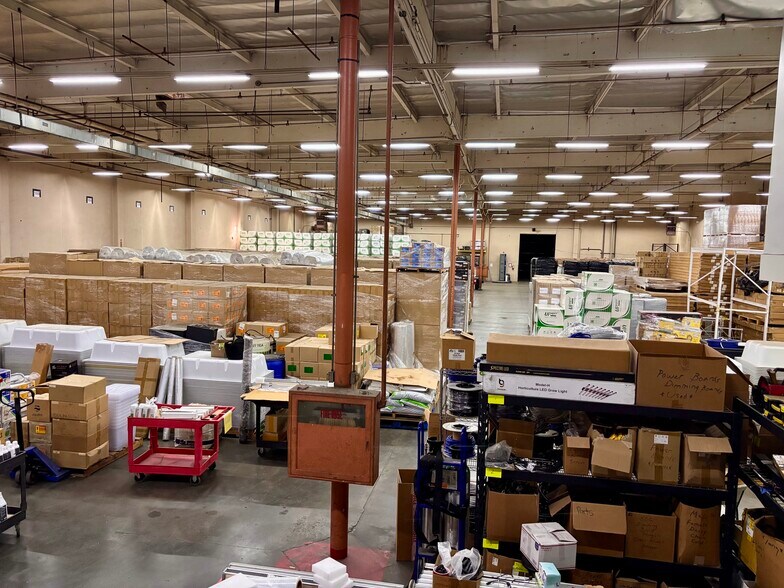 More Photos Of 4411 Rowland Ave, El Monte Distribution For Lease