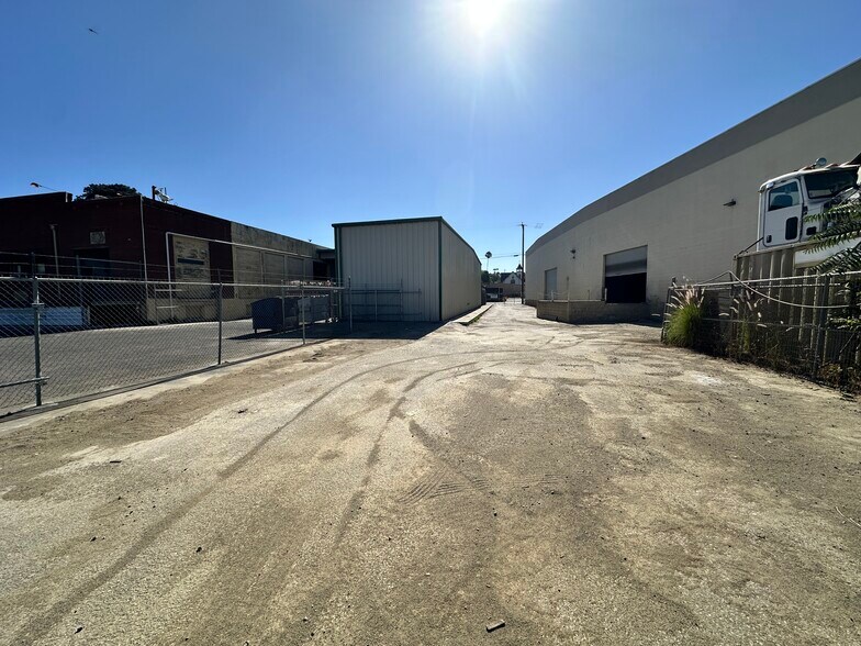 More Photos Of 2875 Orange Olive Rd, Orange Manufacturing For Lease