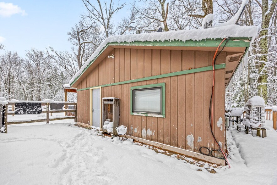 More Photos Of 8773 Goldenrod Ave, Bitely Restaurant For Sale