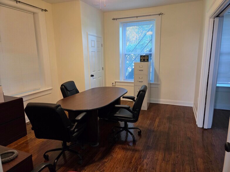 More Photos Of 410 E Main St, Hummelstown General Retail For Lease