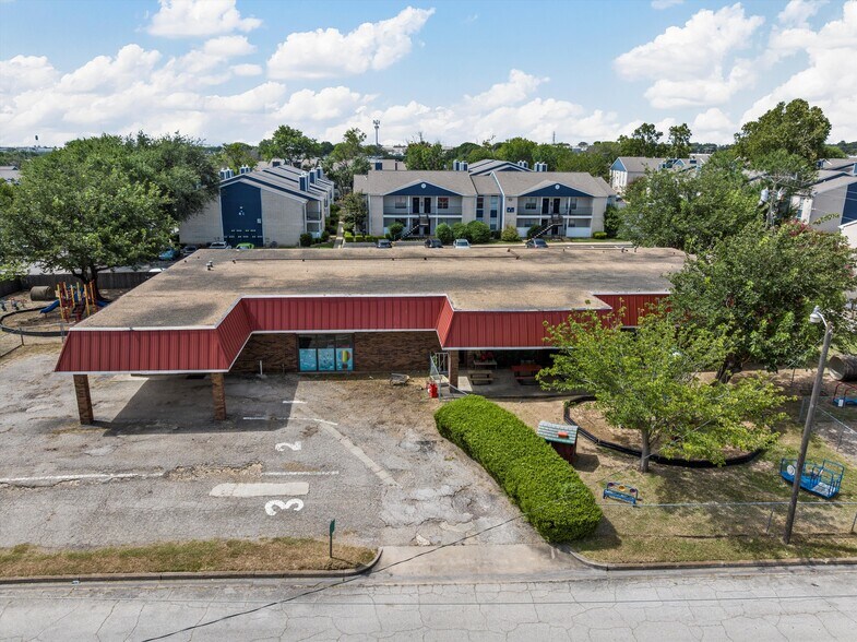 Primary Photo Of 5000 Tennyson Dr, Waco Daycare Center For Sale