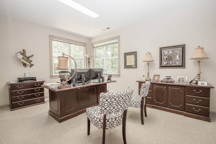 More Photos Of 4180 Providence Rd, Marietta Unknown For Lease