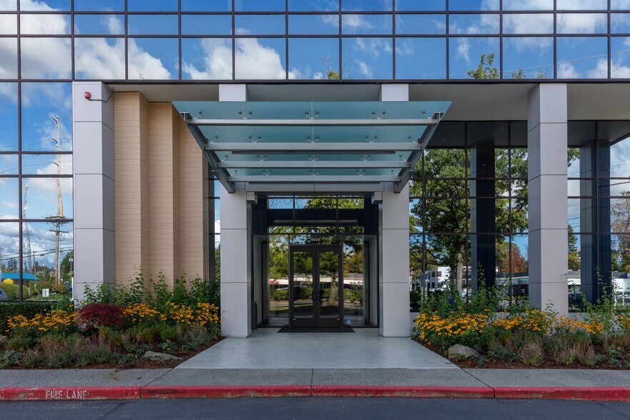 More Photos Of 1000 SE Everett Mall Way, Everett Office For Lease