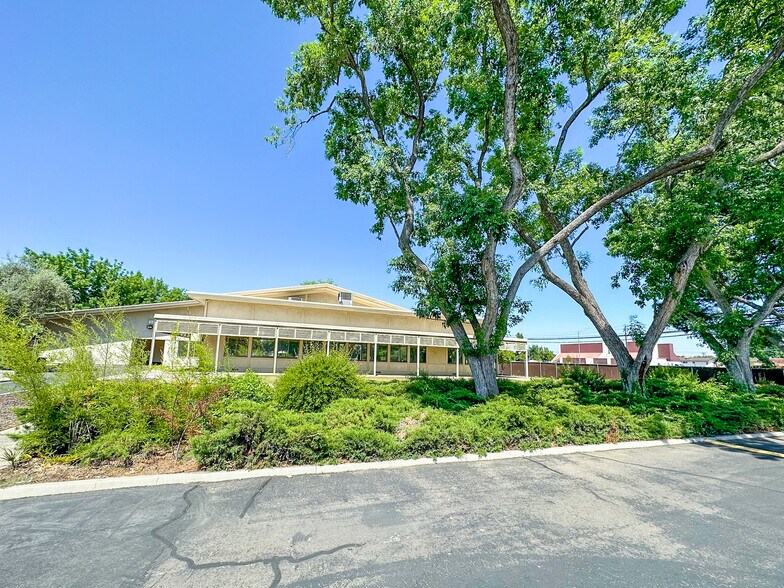 More Photos Of 3130 N Fresno St, Fresno Office For Sale
