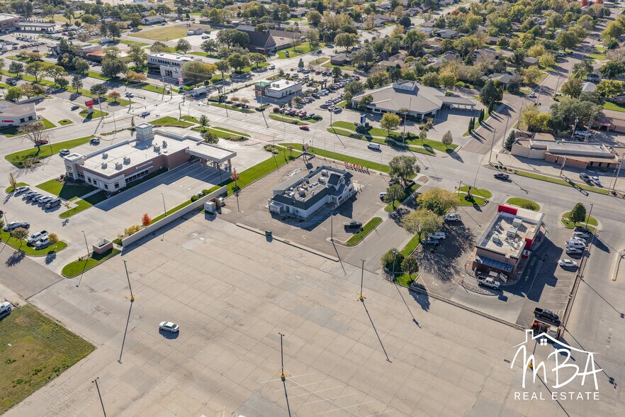 More Photos Of 1505 E Kansas Ave, Garden City Restaurant For Sale