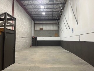 More Photos Of 475 Washington St, Wrentham Flex For Lease