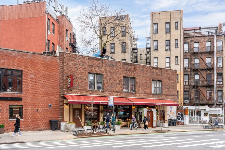 More Photos Of 59-61 Carmine St, New York Apartments For Lease
