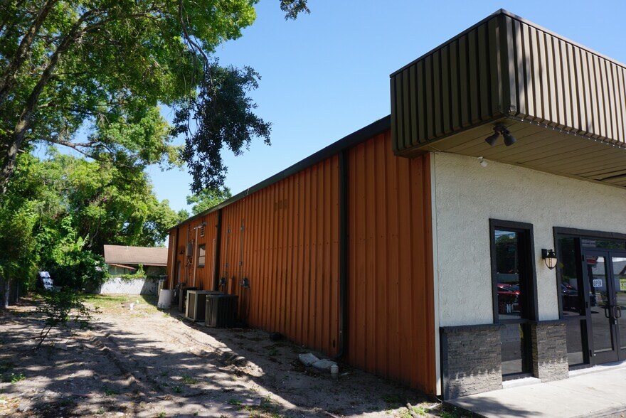 More Photos Of 3021 W Waters Ave, Tampa Restaurant For Sale