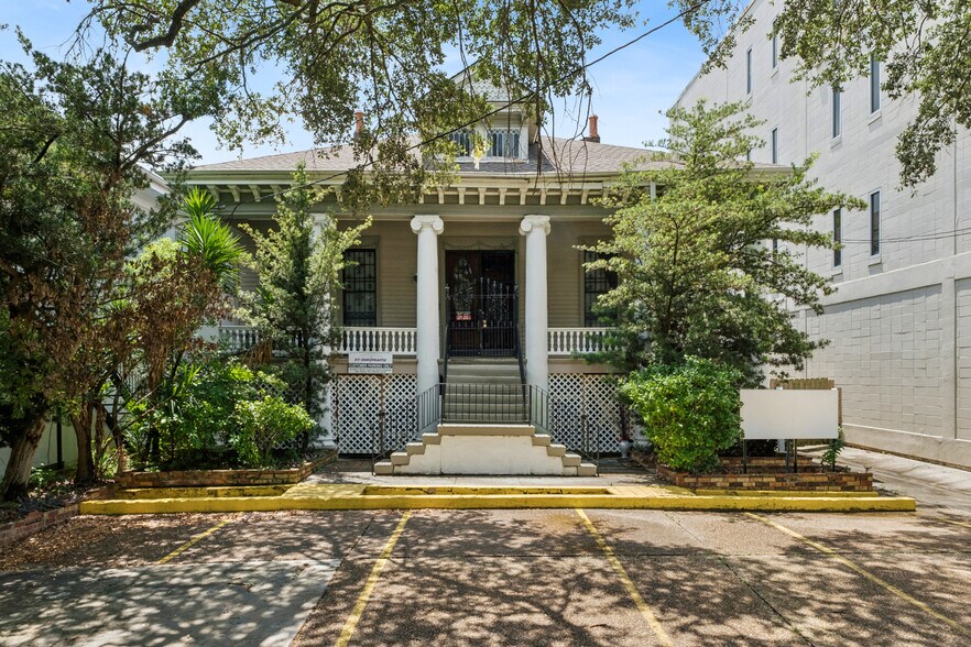 Primary Photo Of 2926 Canal St, New Orleans Office Residential For Sale