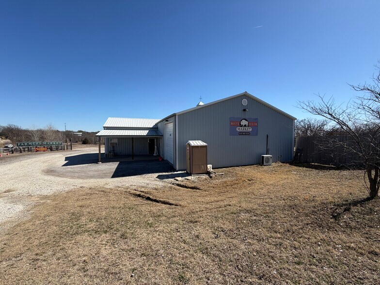 More Photos Of 8302 W 51st St, Tulsa Flex For Sale