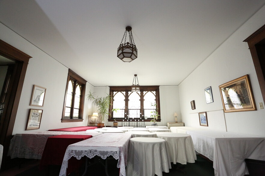 More Photos Of 1205 Elm St, Youngstown Religious Facility For Sale