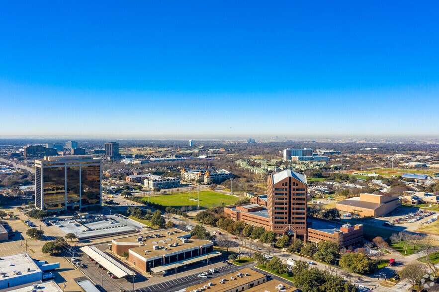 More Photos Of 14131 Midway Rd, Addison Office For Lease