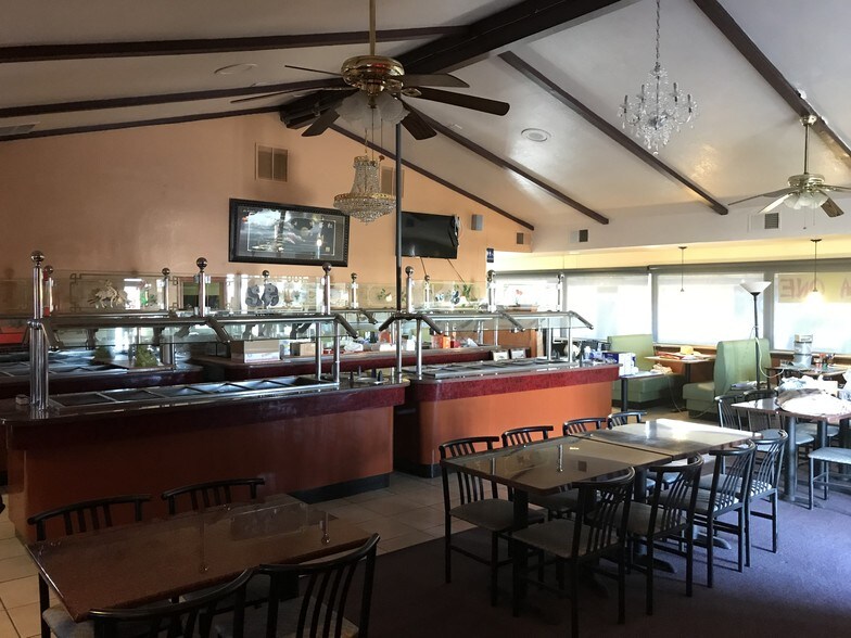 Primary Photo Of 1023 E F St, Oakdale Restaurant For Lease