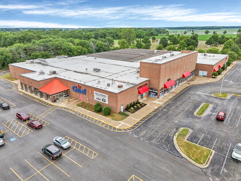 More Photos Of 221 Summits St, Celina Unknown For Lease